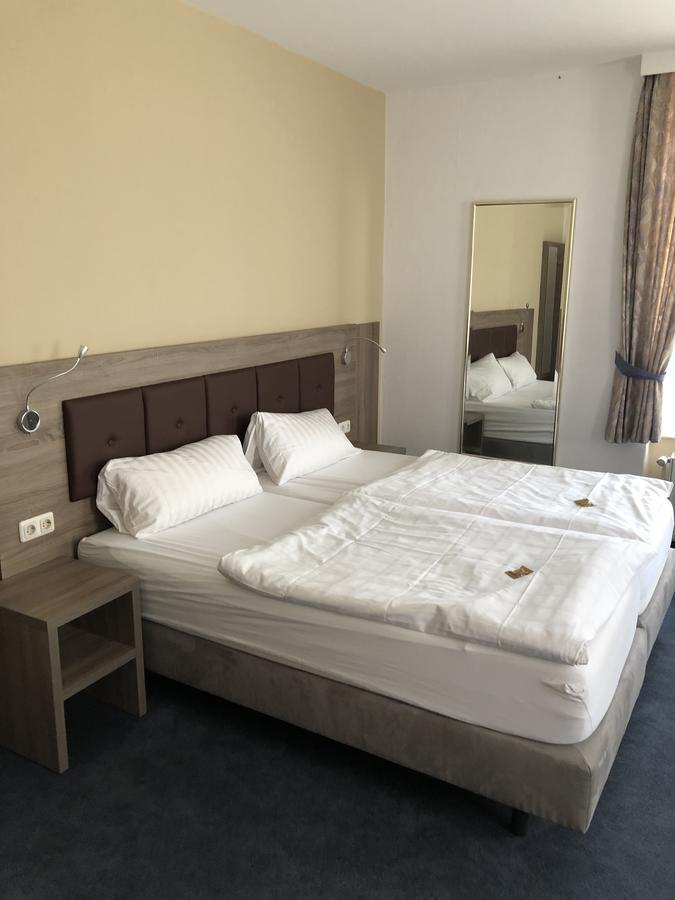 באד זאלצפלן Hotel Junkerhaus מראה חיצוני תמונה